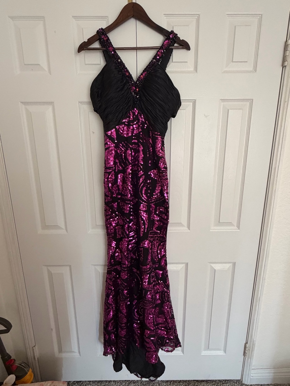 Elegant Black & Fuchsia Sequin Evening Gown